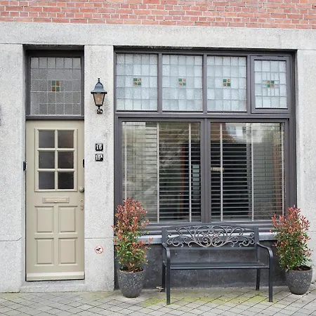 Aan De Geul アパート